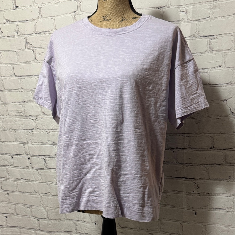 Old navy Lavender Slightly Cropped Short Sleeve T-Shirt - Picture 1 of 8